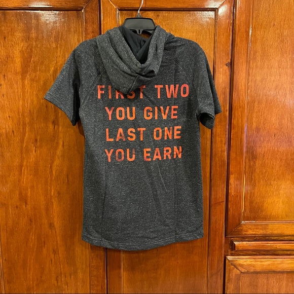 Under Armour Project Rock Short Sleeve Hoodie - Picture 5 of 7